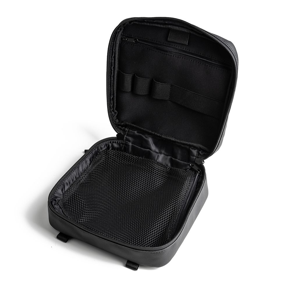 Defender Tech Pouch