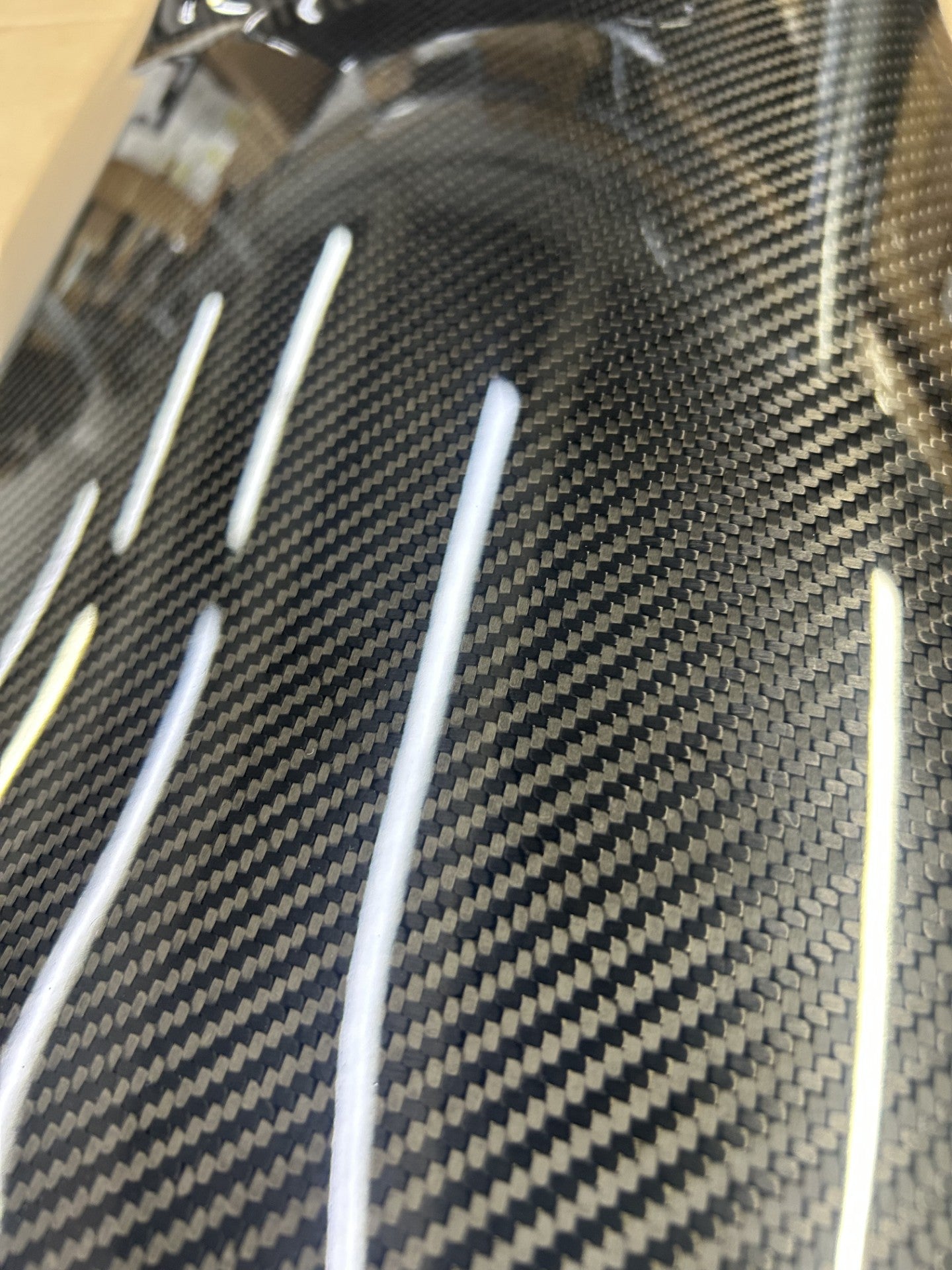 MCLAREN 765LT/750S REAR GLOSS VISUAL CARBON FIBRE PART NUMBER-14AB554RPCFG