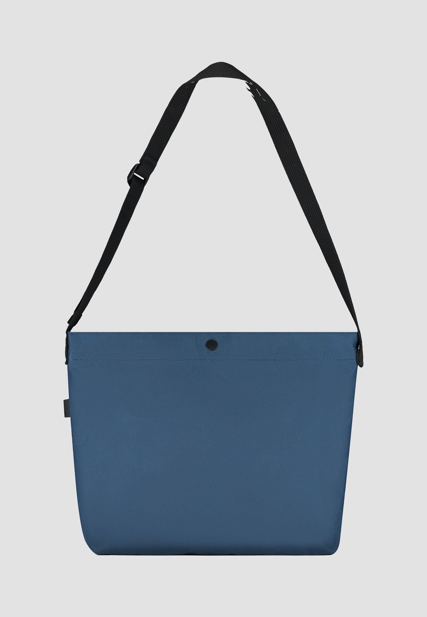 NEUE Klasse Shoulderbag