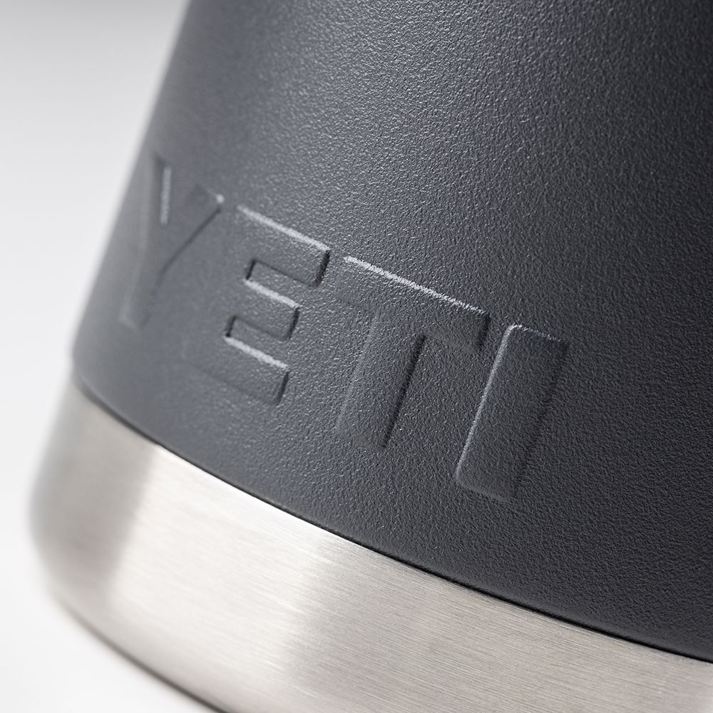 Defender x YETI Rambler Bottle 18oz/532ml in Charcoal