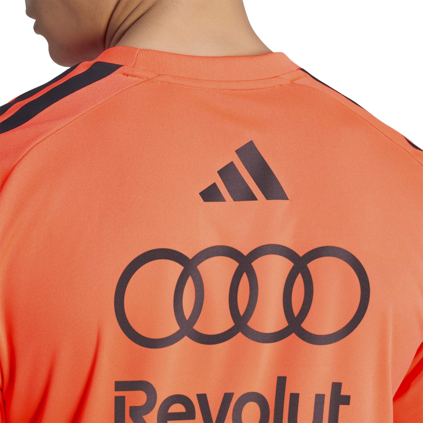 AUDI F1 MECHANICS SET UP T-SHIRT MEN