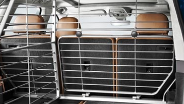 Audi Q7 Dog Partition Guard