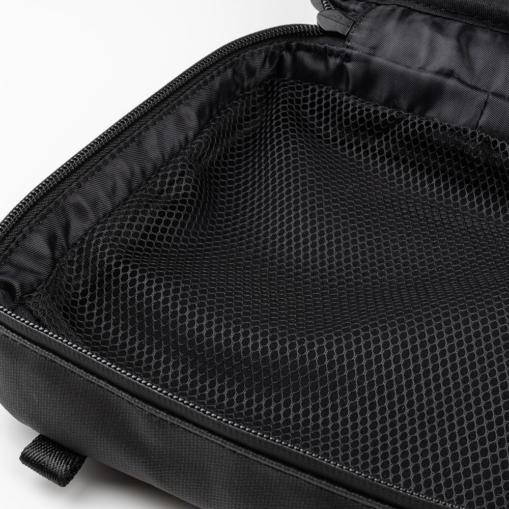 Defender Tech Pouch