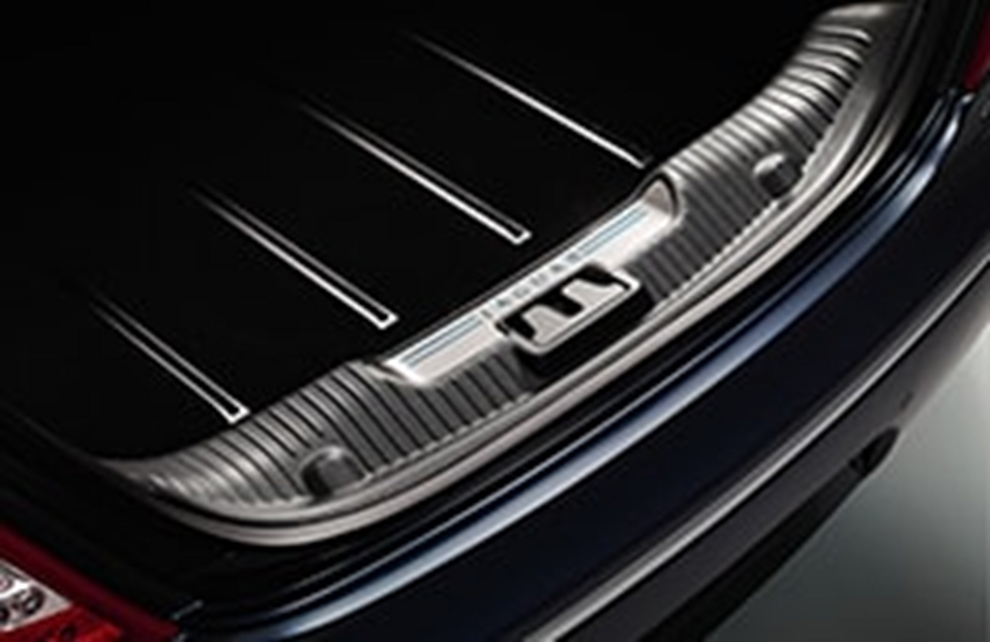 Jaguar XJ Luggage Compartment Finisher - Illuminated