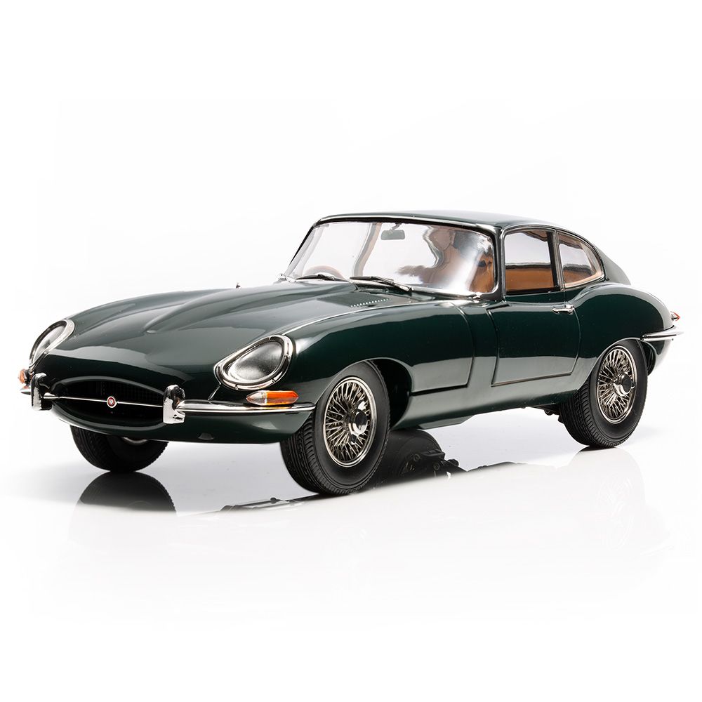 Jaguar E-TYPE 1:18 Scale Model - British Racing Green