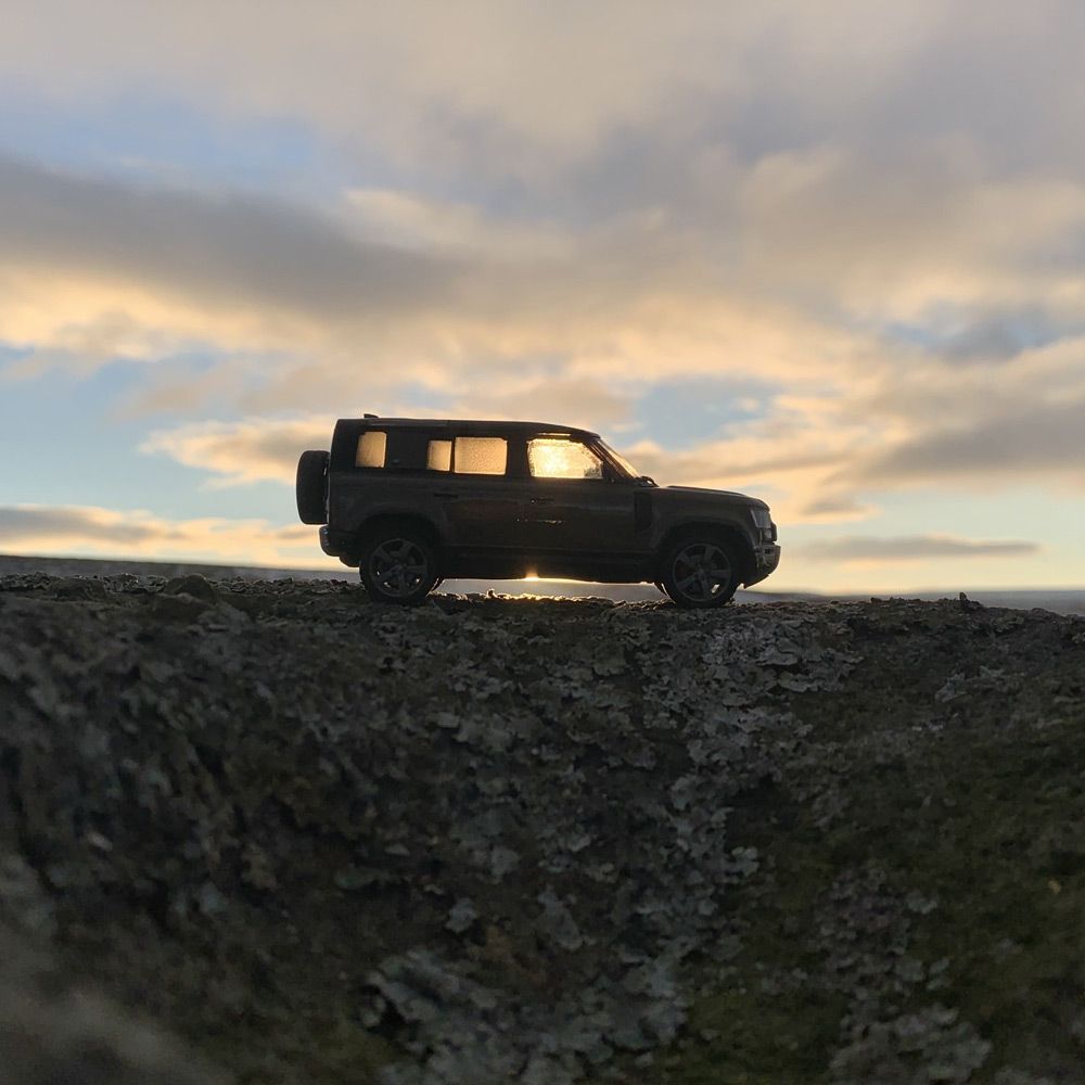 Land Rover Defender 110X Gondwana Pierre - Vrai Scale Miniatures Land Rover Defender 110X Gondwana Pierre - Vrai Scale Miniatures