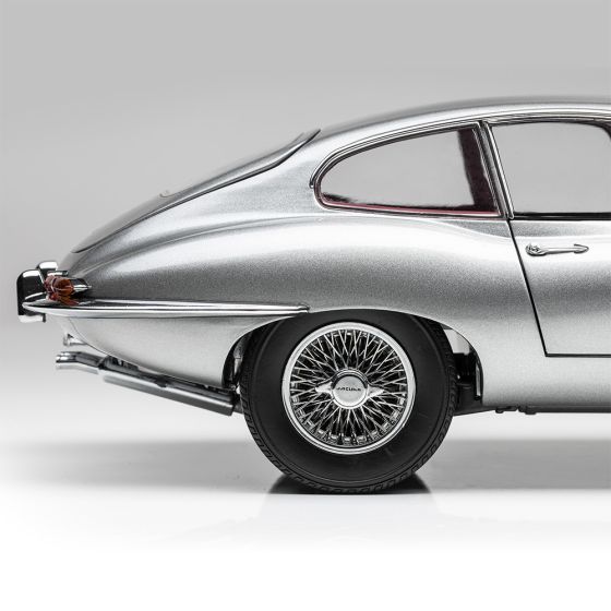 Jaguar E-TYPE Limited Edition 1:18 Scale Model