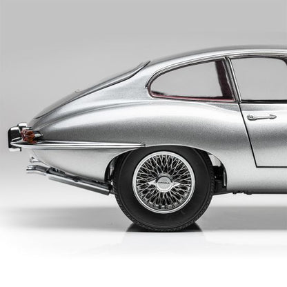 Jaguar E-TYPE Limited Edition 1:18 Scale Model