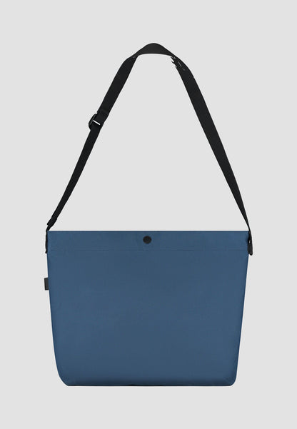 NEUE Klasse Shoulderbag