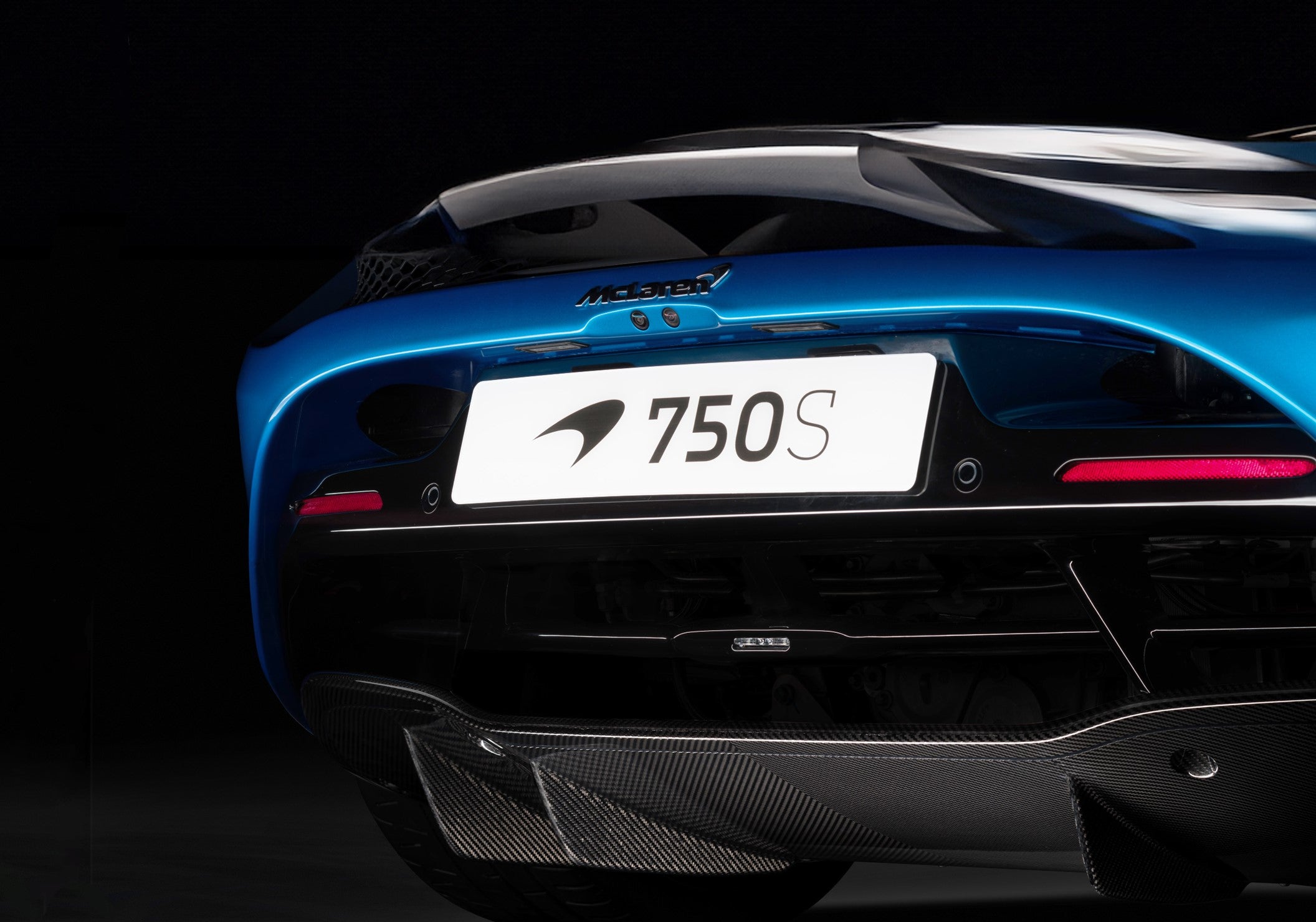 750s Rear Diffuser McLaren 750s Gloss Visual Carbon Fibre Diffuser | 1214A3151CPCFG ...