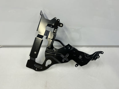 MCLAREN ARTURA (P16) LH FRONT OUTRIGGER    PART NUMBER-16AF502CP