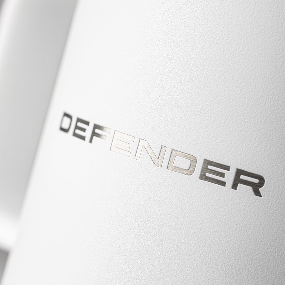 Defender x YETI Rambler Travel Mug in White 20oz/591ml (with handle)