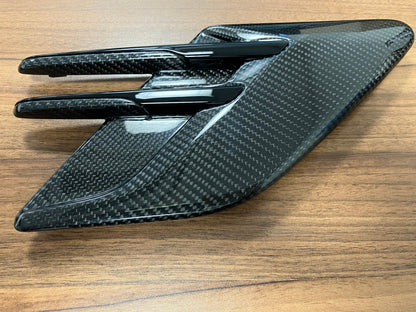 Range Rover Sport Carbon Fibre Side Vent RH Side only (see description for fitment)