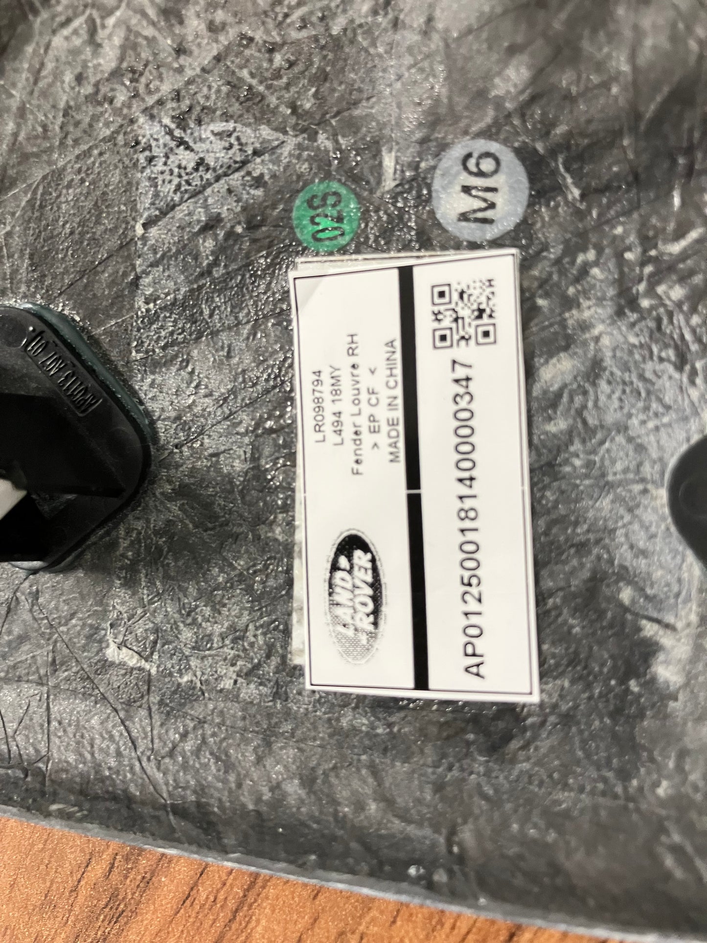 Range Rover Sport Carbon Fibre Side Vent RH Side only (see description for fitment)