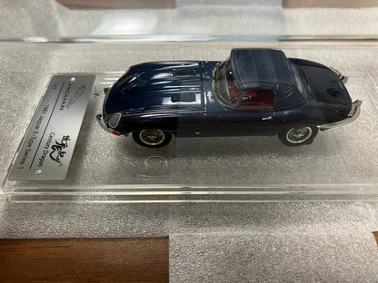 Jaguar 'Century Dragon' Model E-Type Series 1 Open 2 seater soft top Model 1:43