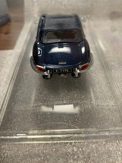 Jaguar 'Century Dragon' Model E-Type Series 1 Open 2 seater soft top Model 1:43