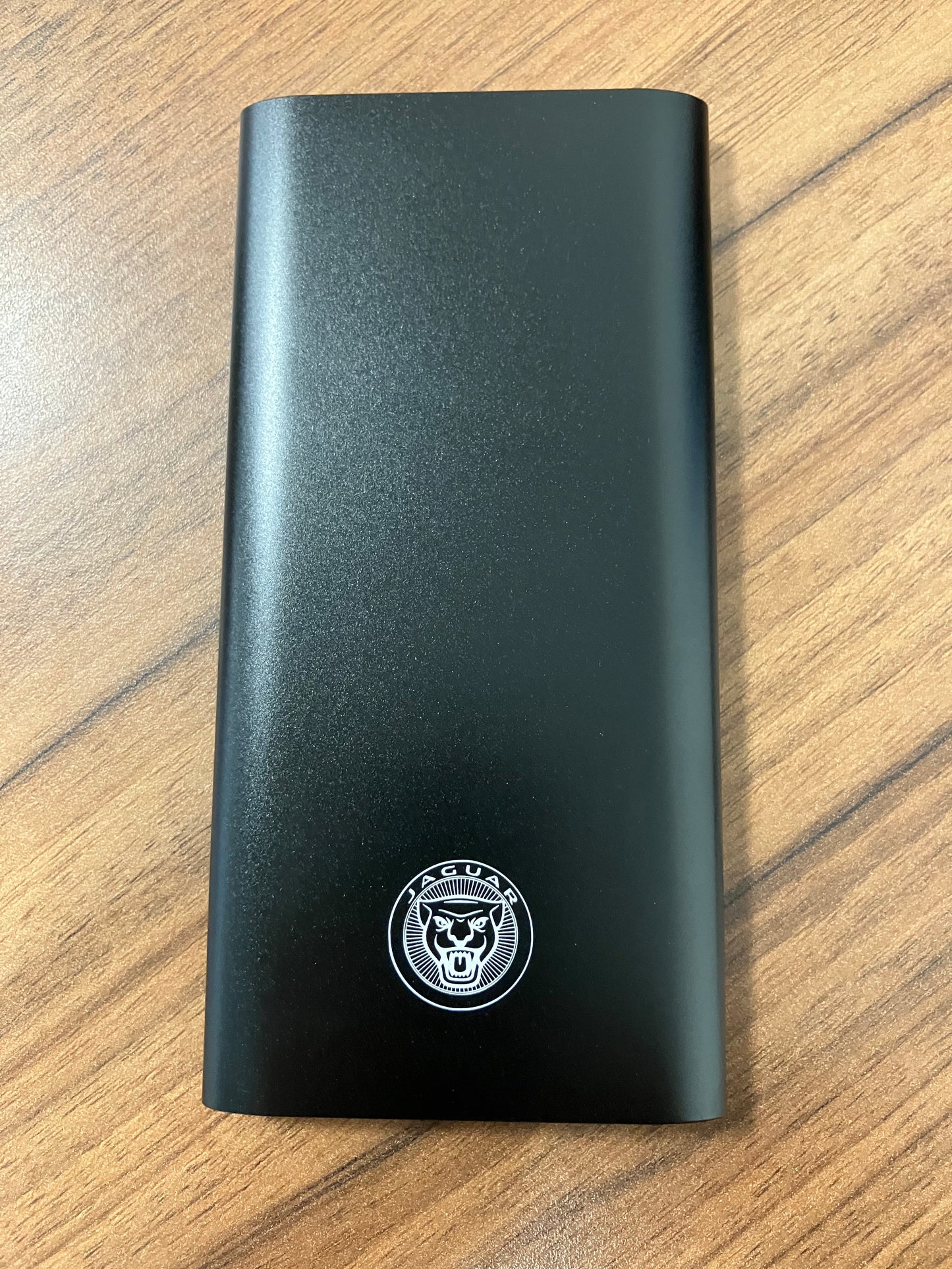 Jaguar 'GROWLER Logo' Power Bank / Charger