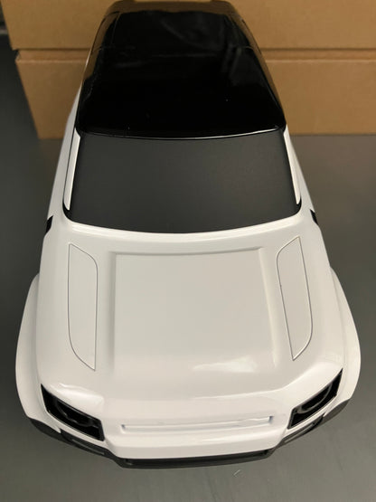Land Rover Defender Icon Model 01 - Fuji White with Black Roof
