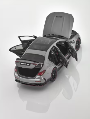 Mercedes-AMG C63 W206 - 1:18 Model