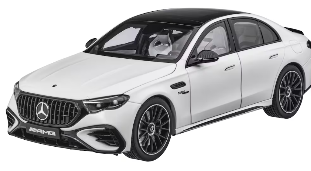 Mercedes-AMG E63 W214 - 1:18 Model