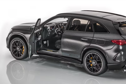 Mercedes-AMG GLC63 W254 - 1:18 Model