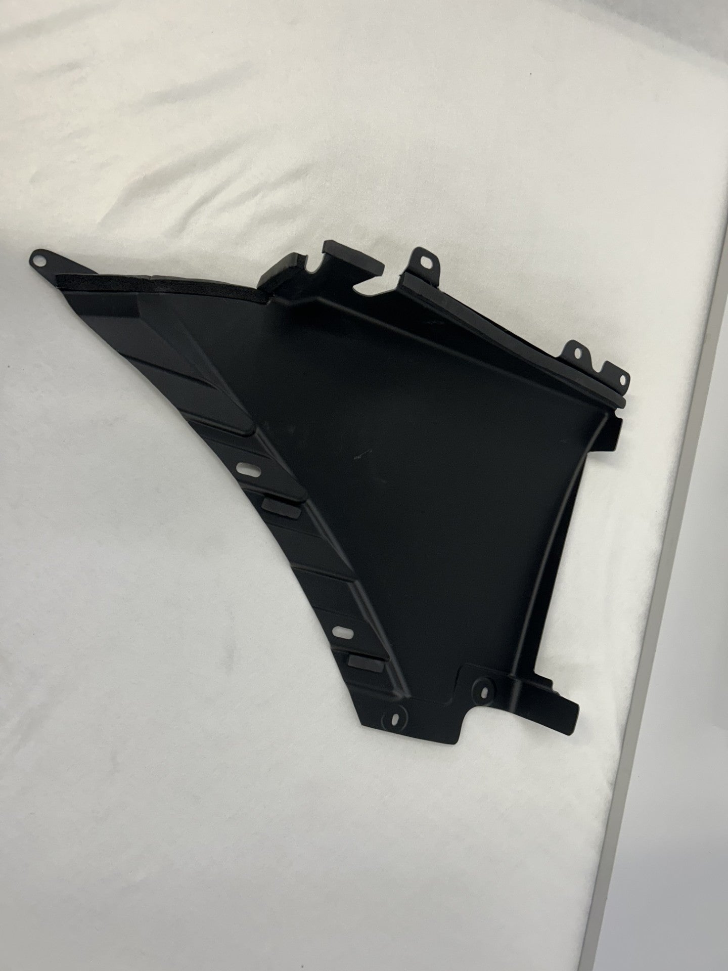McLaren 12c RAD INLET DUCT-RR-LH-STD