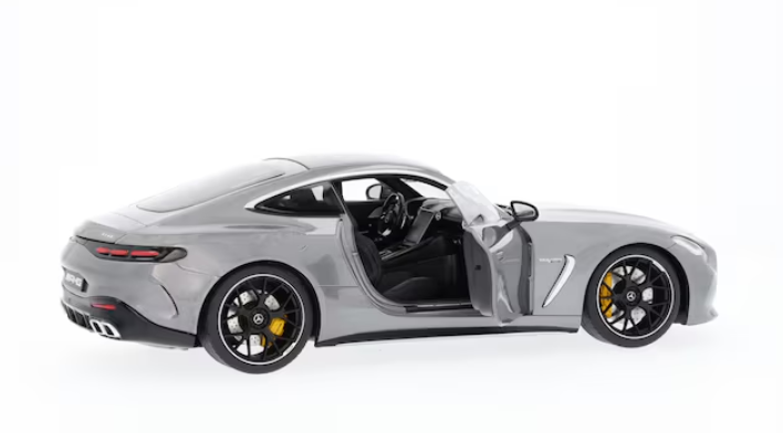 Mercedes-AMG GT 63 - 1:18 Scale Model