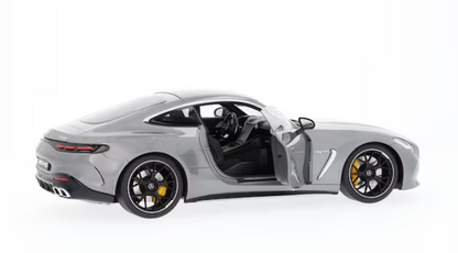 Mercedes-AMG GT 63 - 1:18 Scale Model