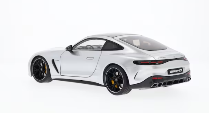 Mercedes-AMG GT 63 - 1:18 Scale Model