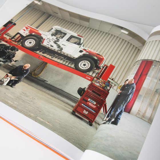 Land Rover Official Book - ICON